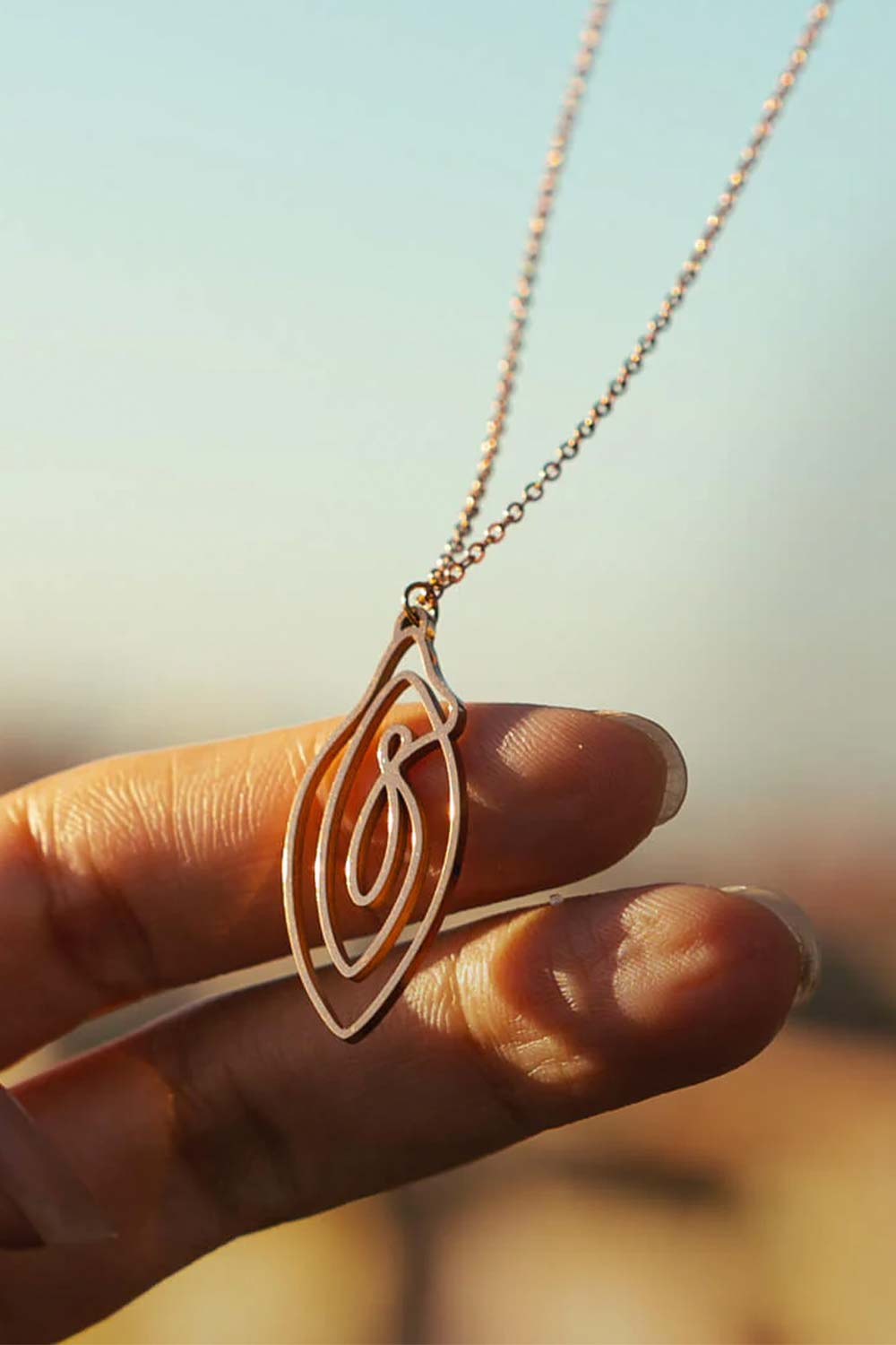 COLLAR VULVII | Collar de Vulva Oro Rosa