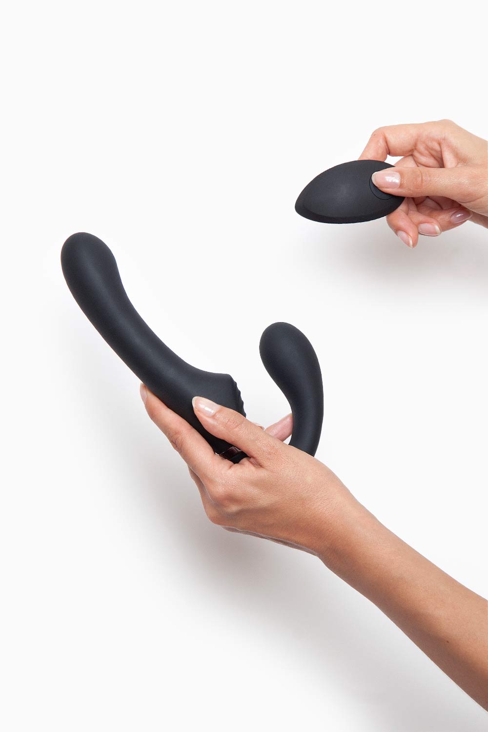 SHI/SHI RIDER | Dildo Vibrador Strapless